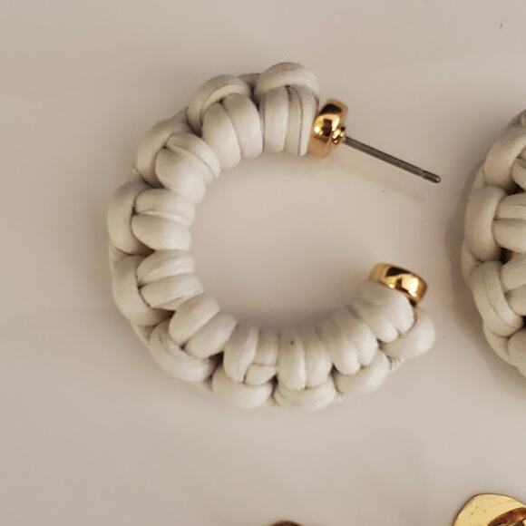 Kate Spade Gold Tone White Leather Wrapped C Hoop Earrings Medium New With Tags - Picture 2 of 10